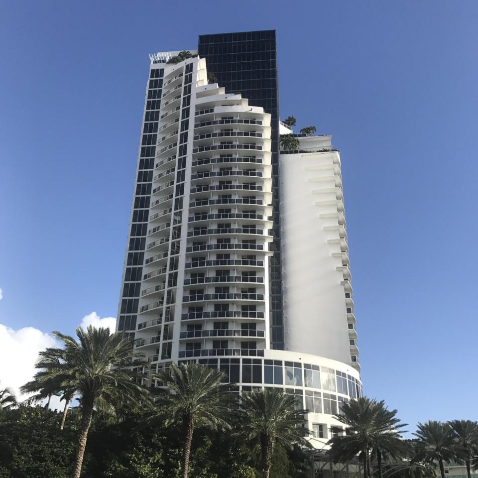 18001 Collins Avenue - Photo 1