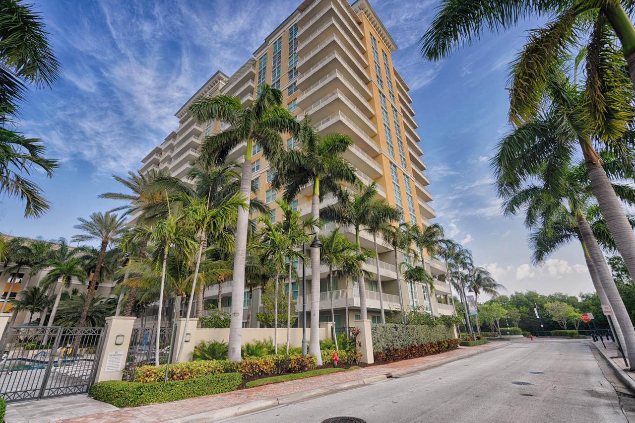 700 Boynton Beach Boulevard - Photo 1
