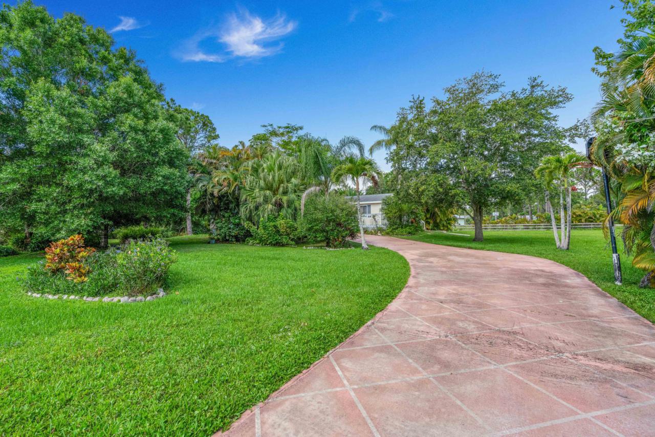 17403 Brian Way - Photo 1