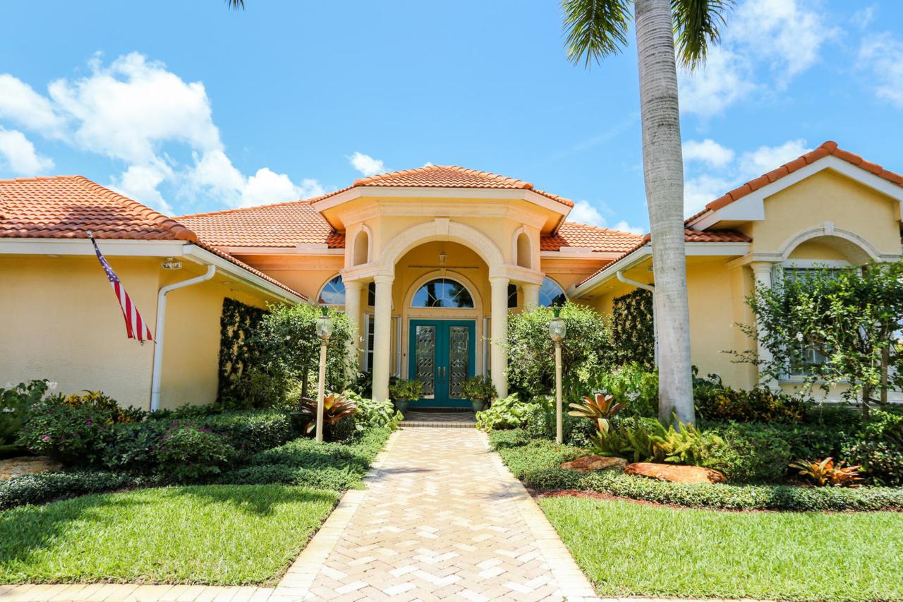 10377 Muirfield Road - Photo 1