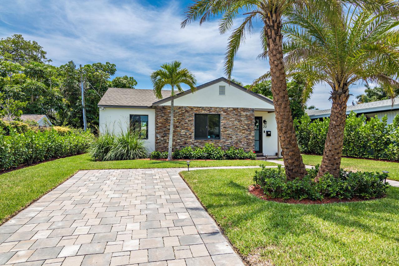 212 Cortez Road - Photo 1