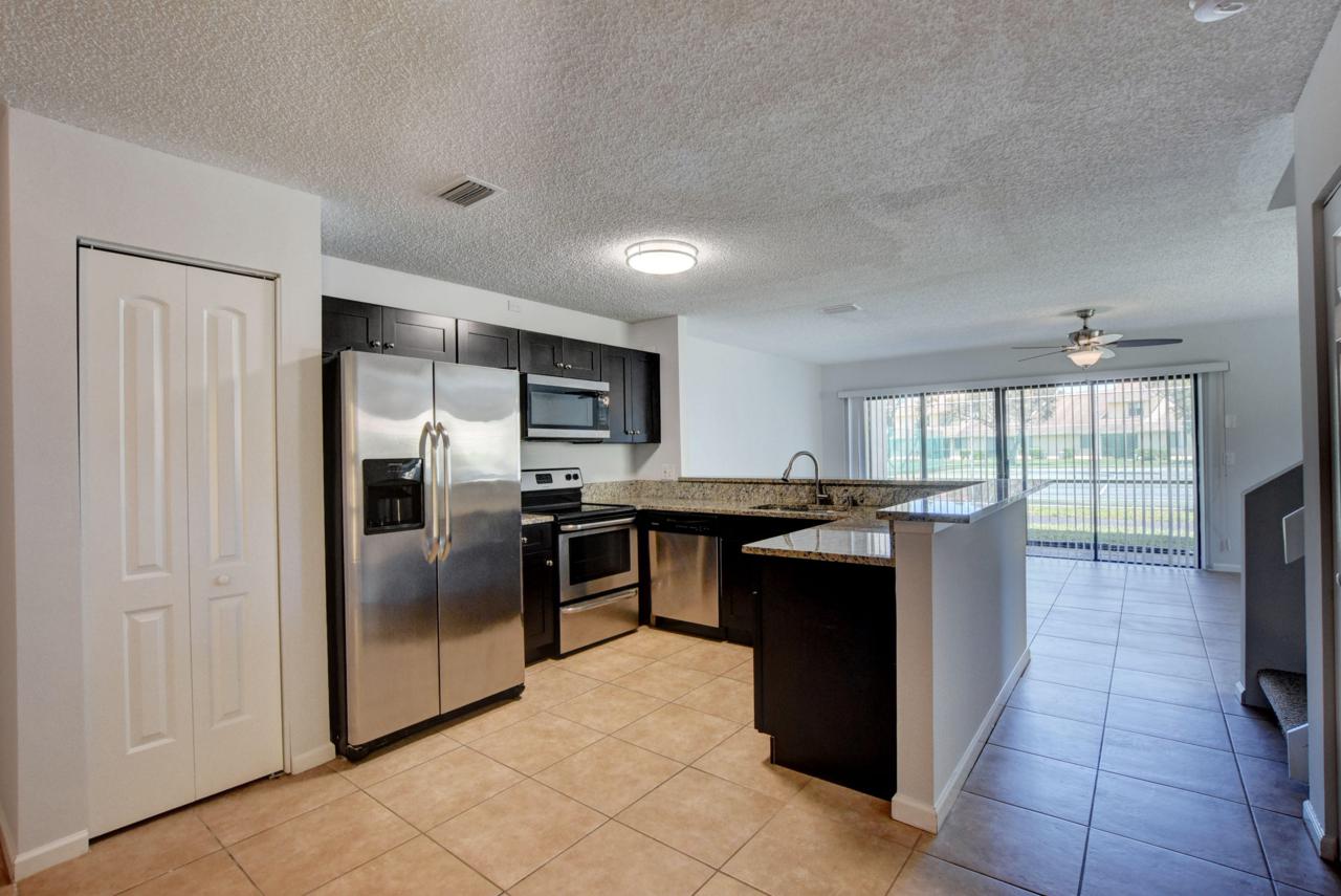 1671 Woodbridge Lakes Circle - Photo 1