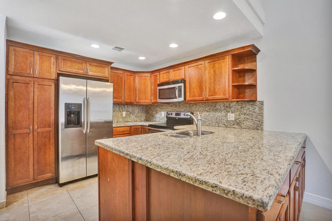 1804 Runners Way - Photo 1