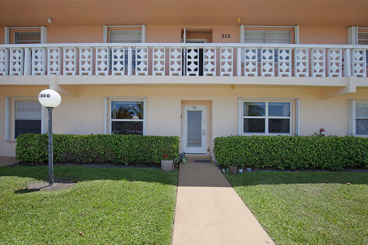 1860 13th Street - Photo 1