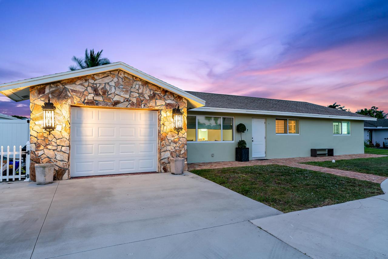 9910 Dogwood Avenue - Photo 1