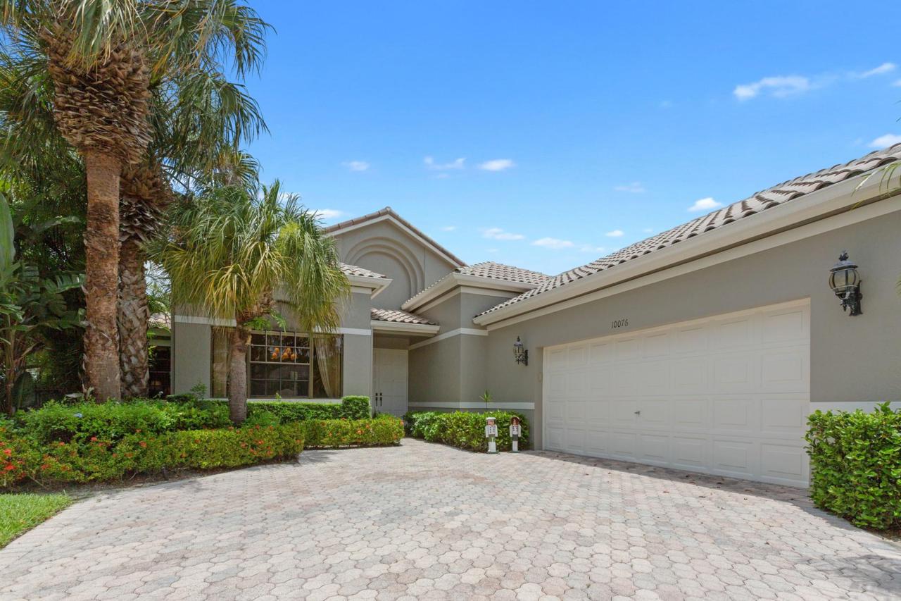 10076 Dover Carriage Lane - Photo 1