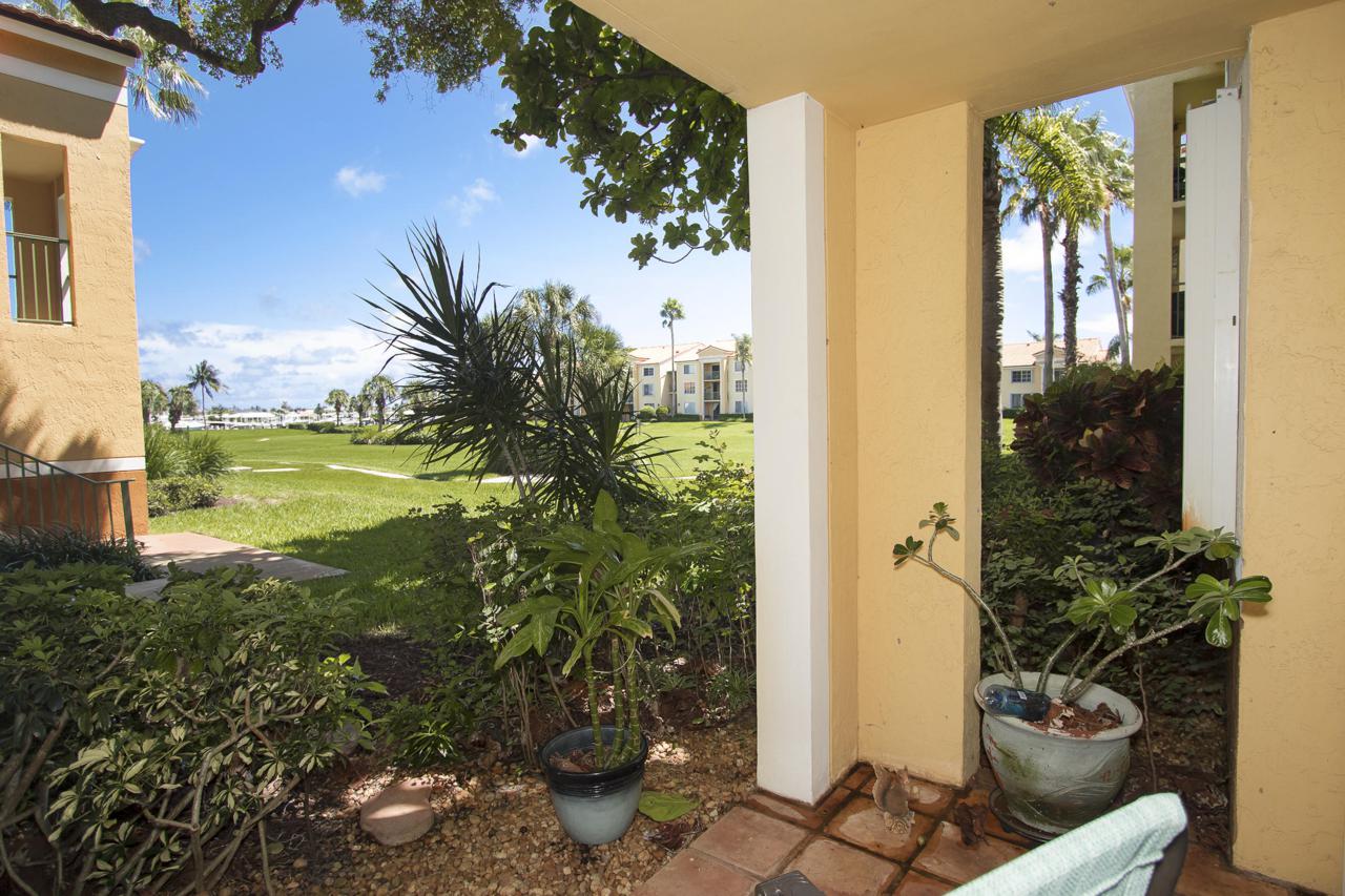 135 Yacht Club Way - Photo 1