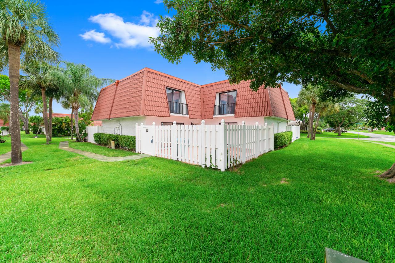 1404 Harvard Lane - Photo 1