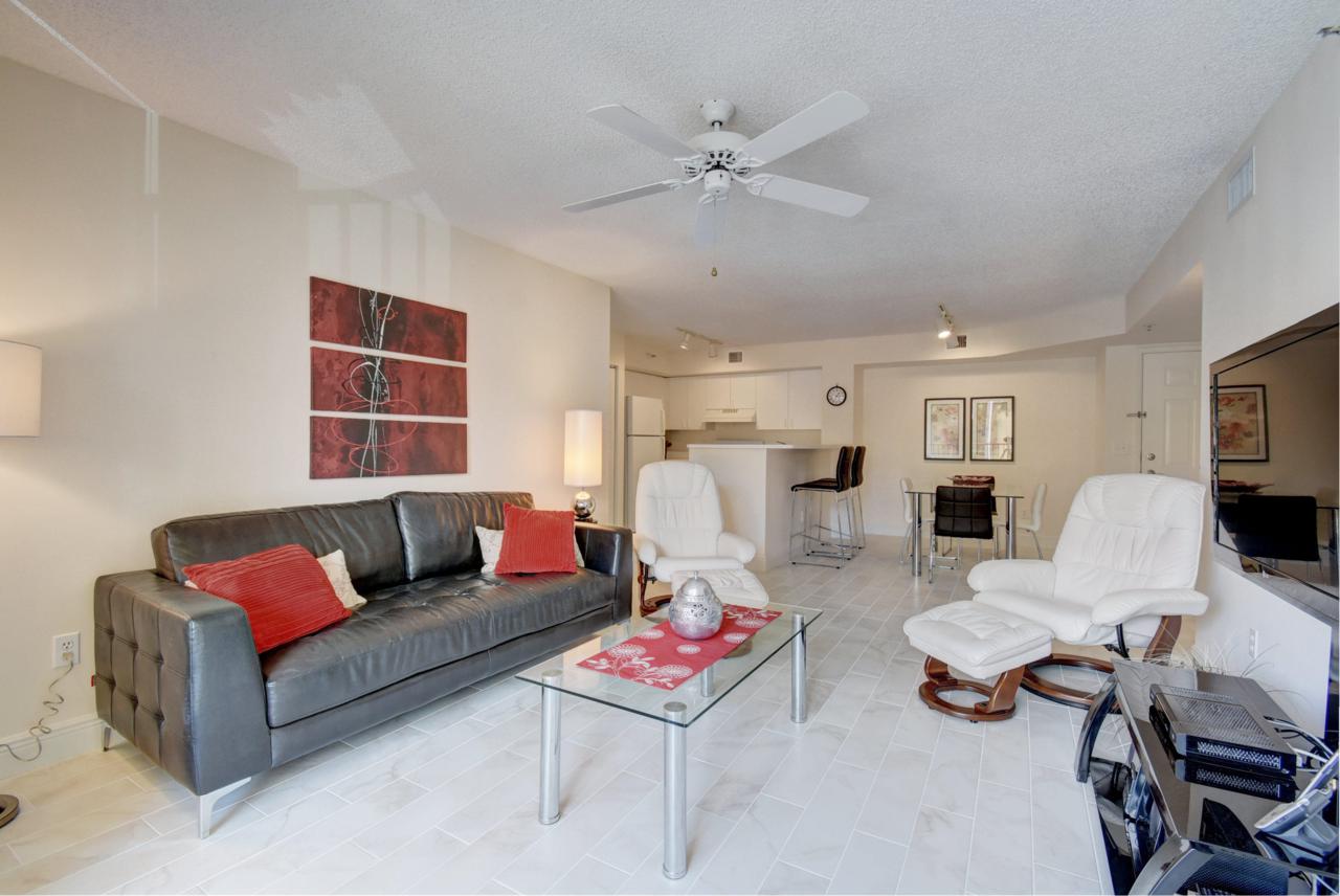 135 Yacht Club Way - Photo 1