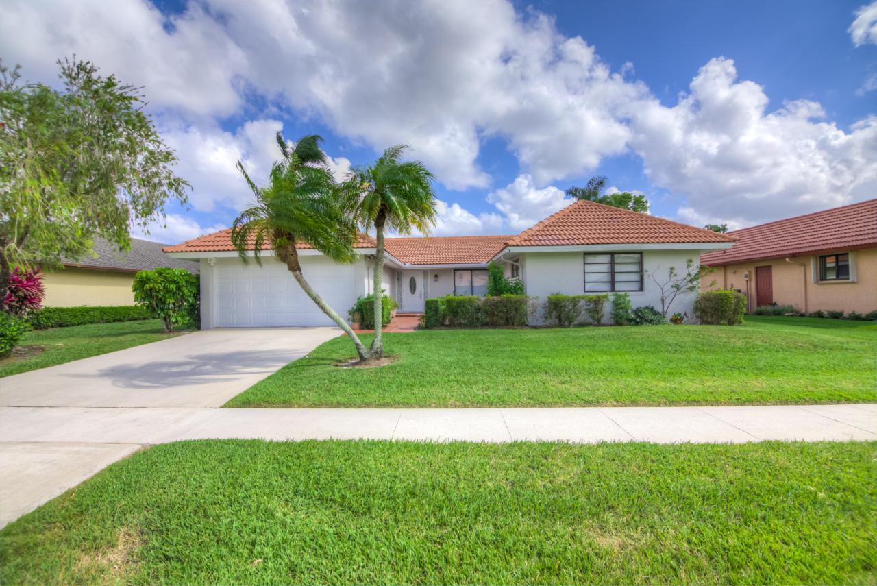 10484 Greentrail Drive - Photo 1