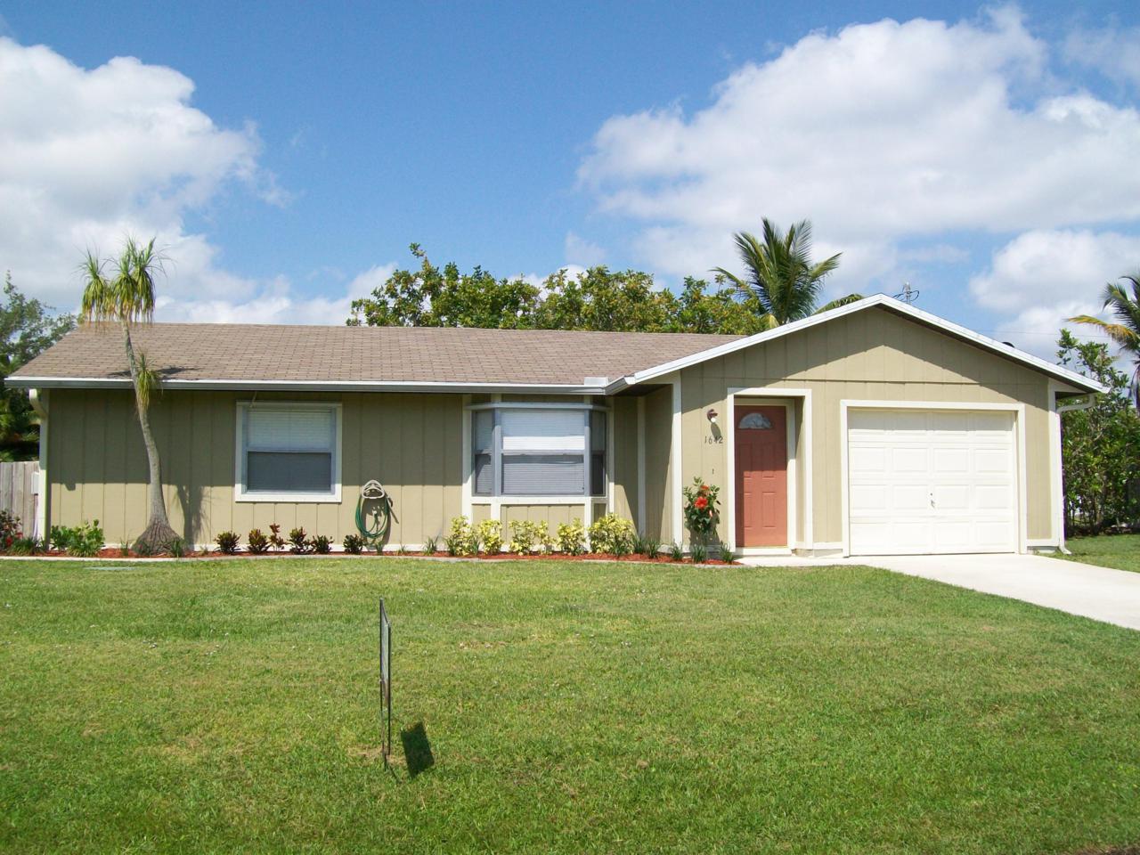 1642 Shepard Lane - Photo 1 1642 Shepard Lane - Photo 1