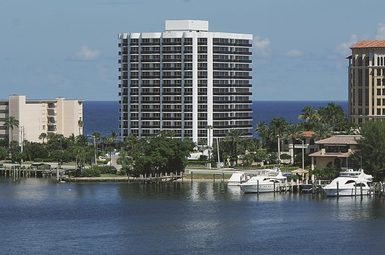 350 Ocean Boulevard - Photo 1