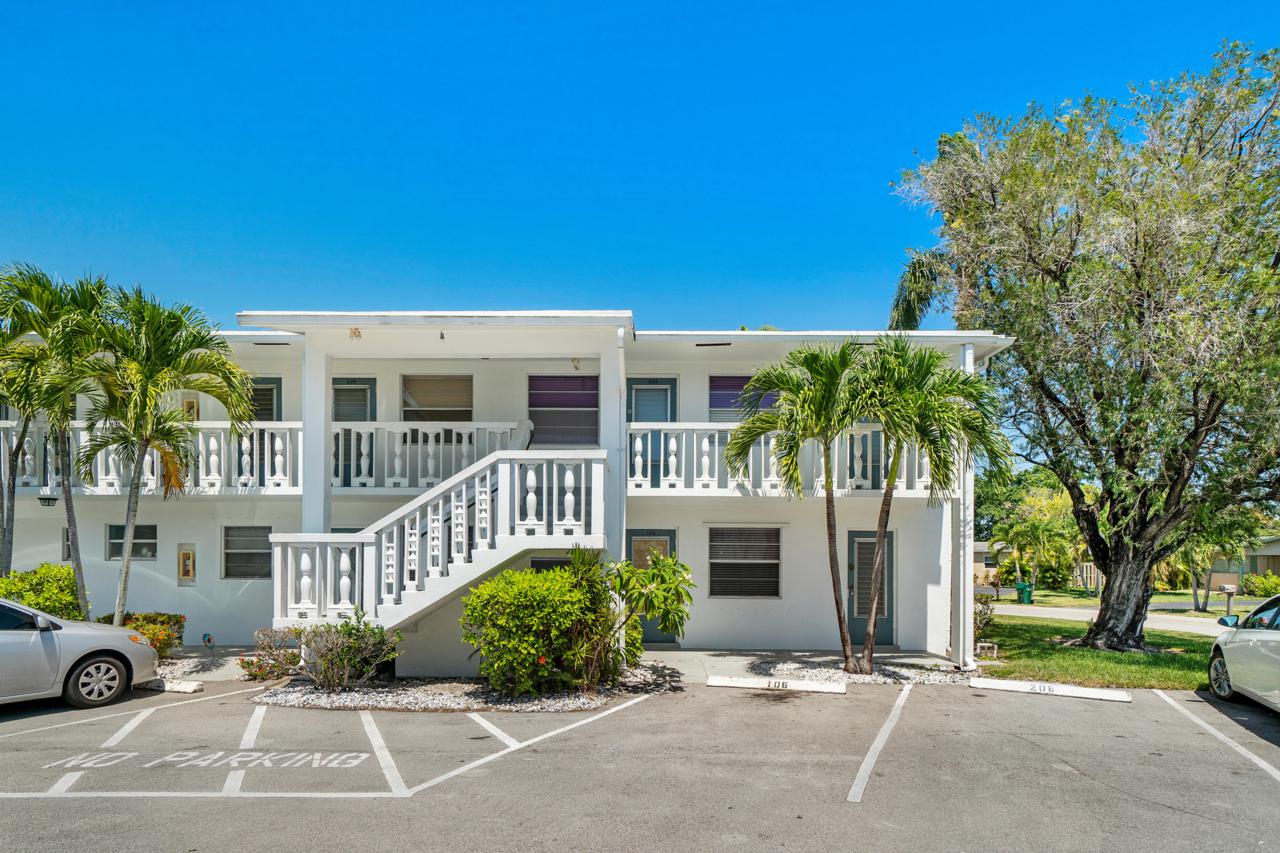 6500 Winfield Boulevard - Photo 1