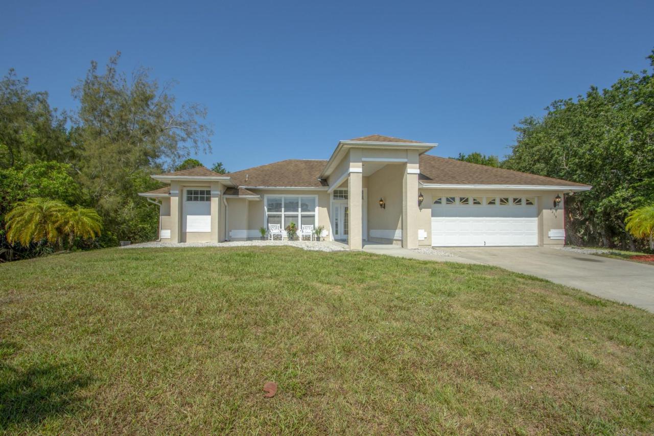 6215 109th Street - Photo 1