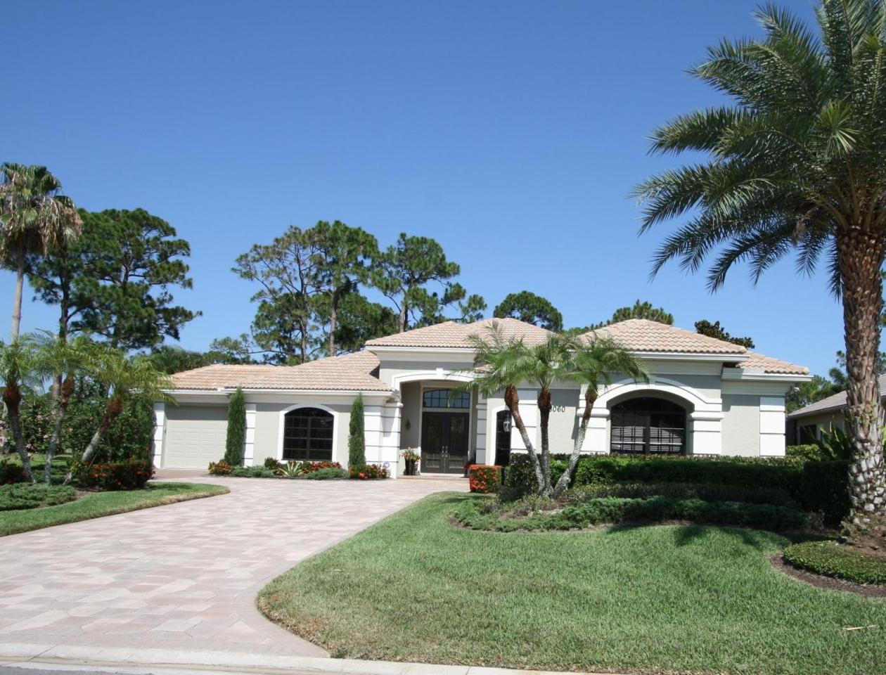 8060 Kiawah Trace - Photo 1