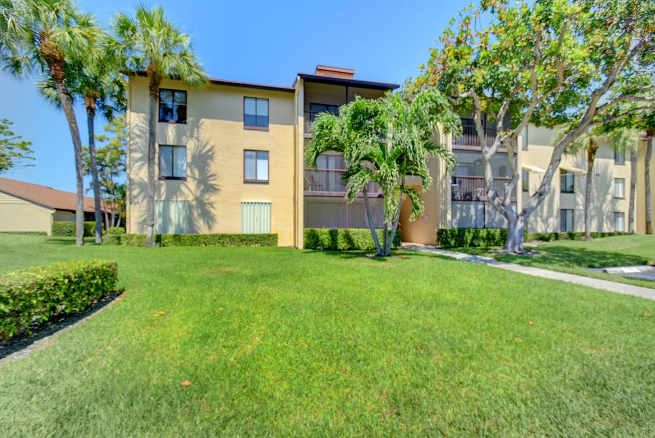629 Sea Pine Way - Photo 1
