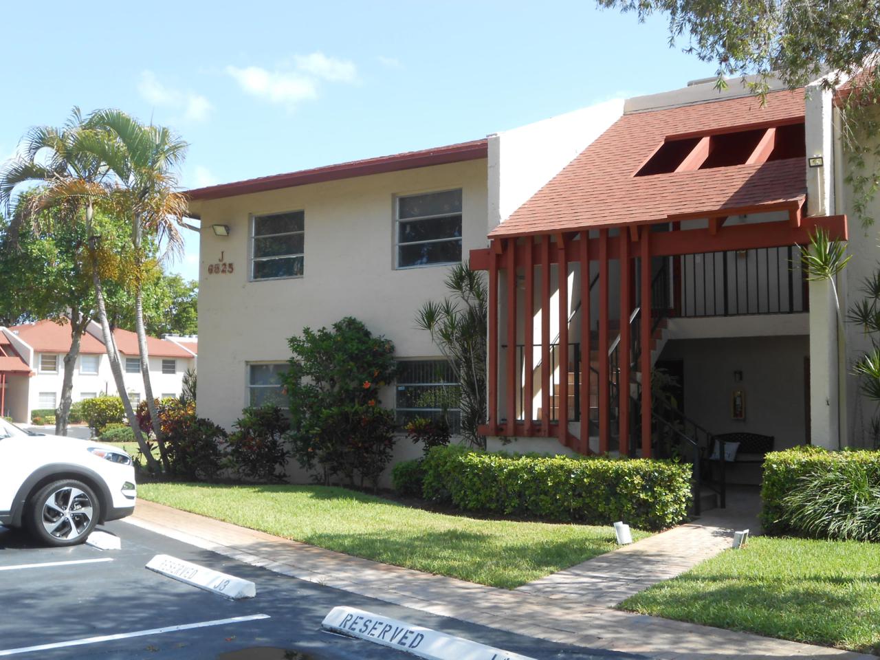 6525 Oriole Boulevard - Photo 1