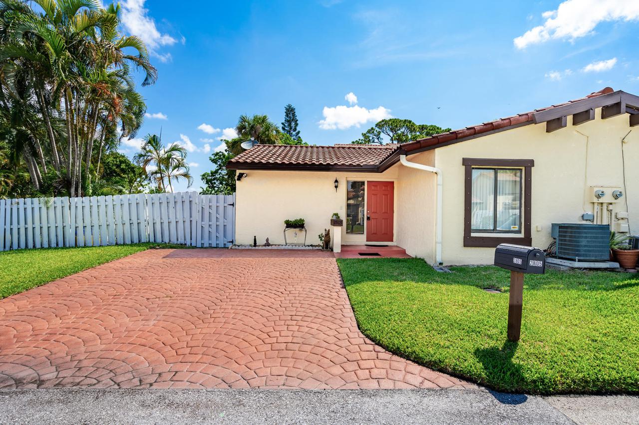 2805 Ponderosa Pine Court - Photo 1