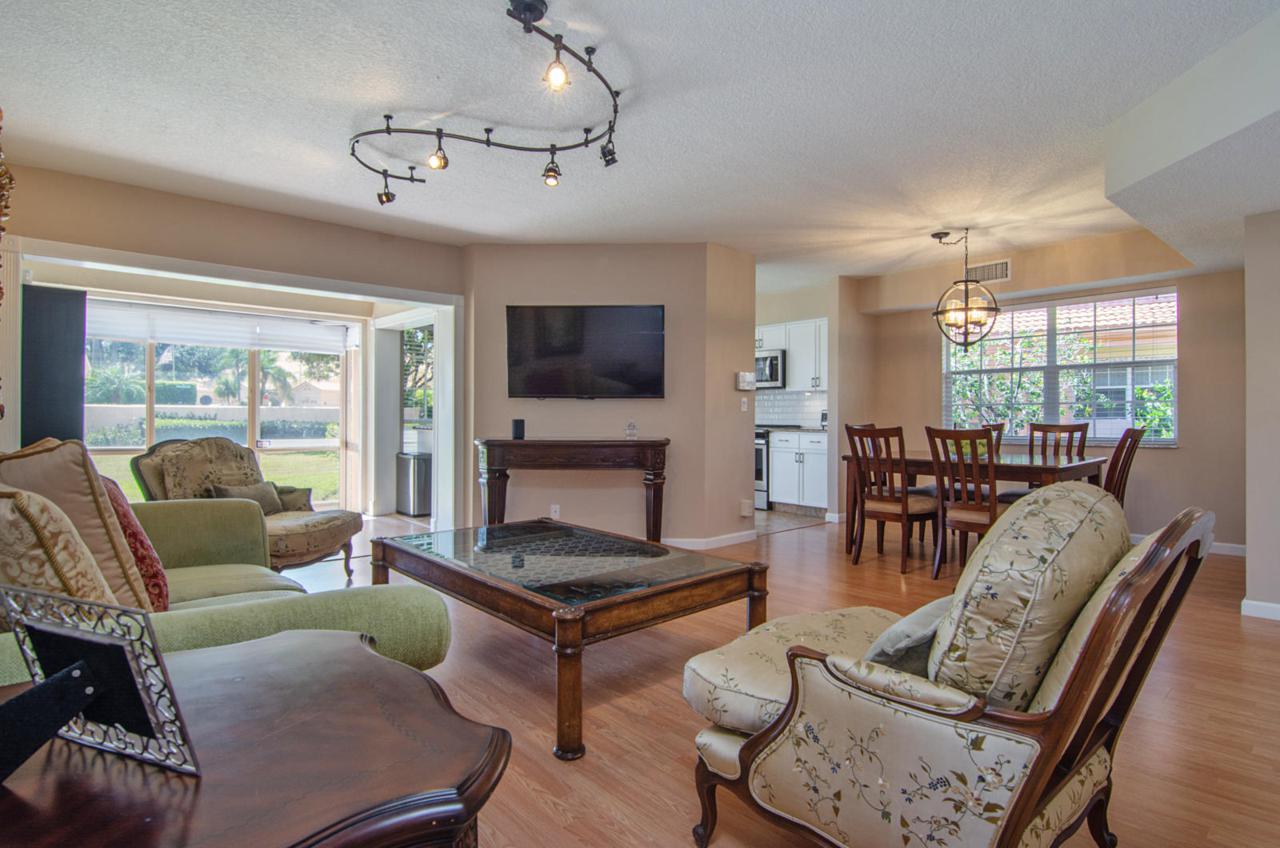 17280 Boca Club Boulevard - Photo 1