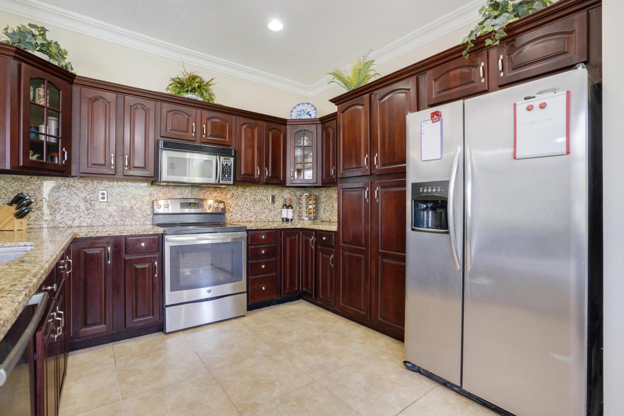 5251 113th Avenue - Photo 1