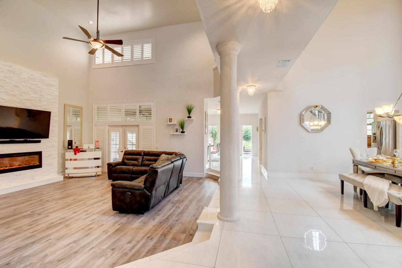 23447 Mirabella Circle - Photo 1