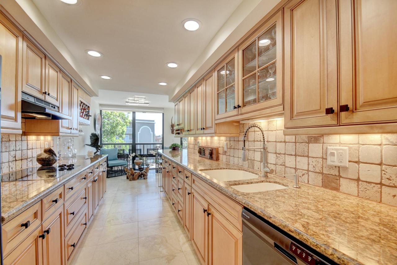 799 Jeffery Street - Photo 1