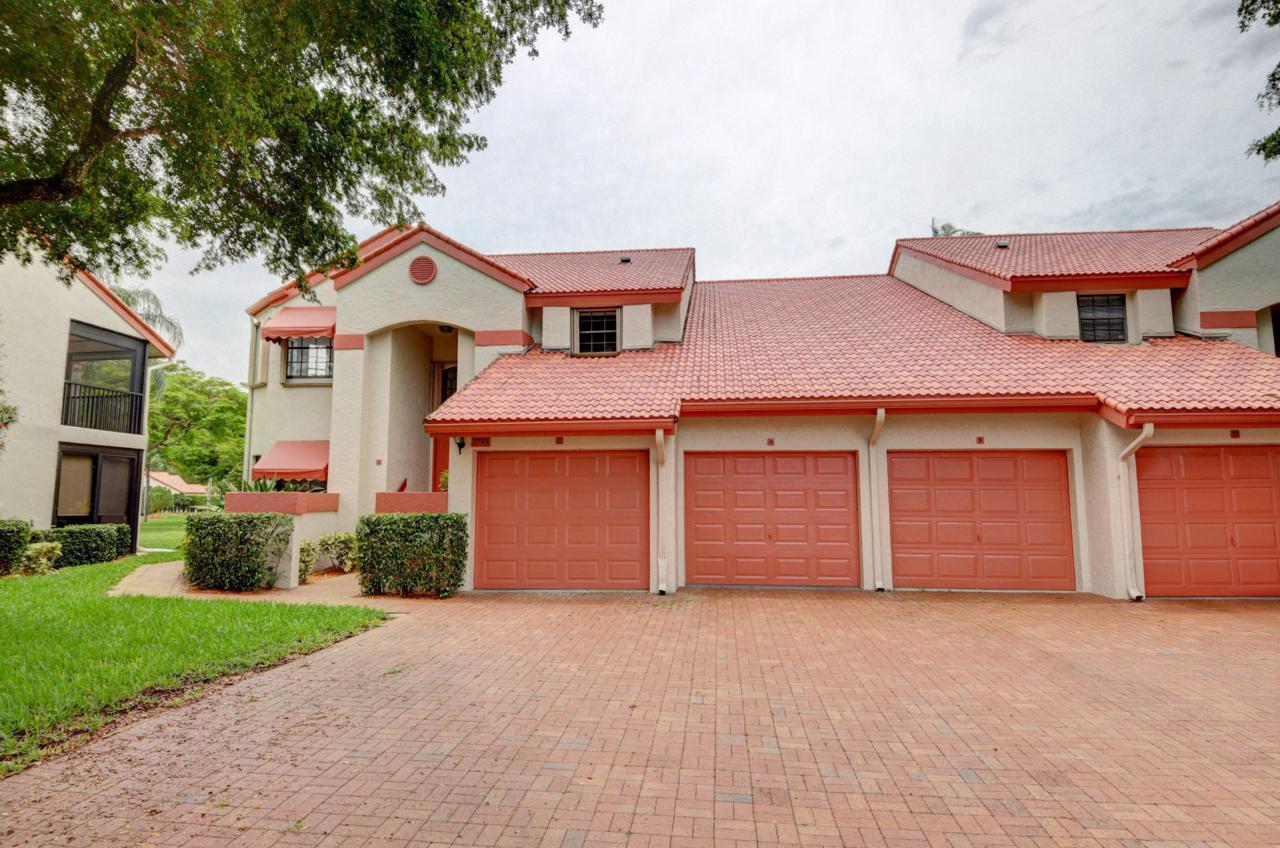 7701 Lexington Club Boulevard - Photo 1