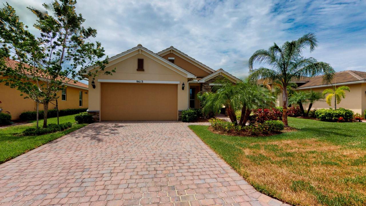 9613 Royal Poinciana Drive - Photo 1