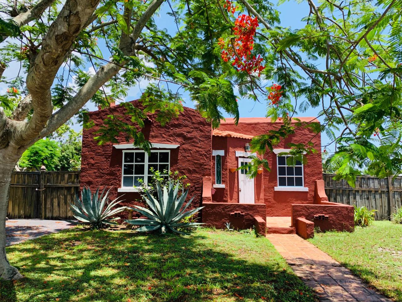 535 Evergreen Drive - Photo 1
