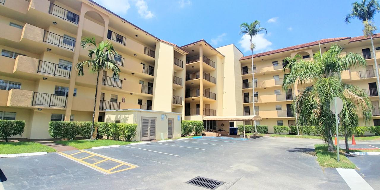 3905 Nob Hill Road - Photo 1