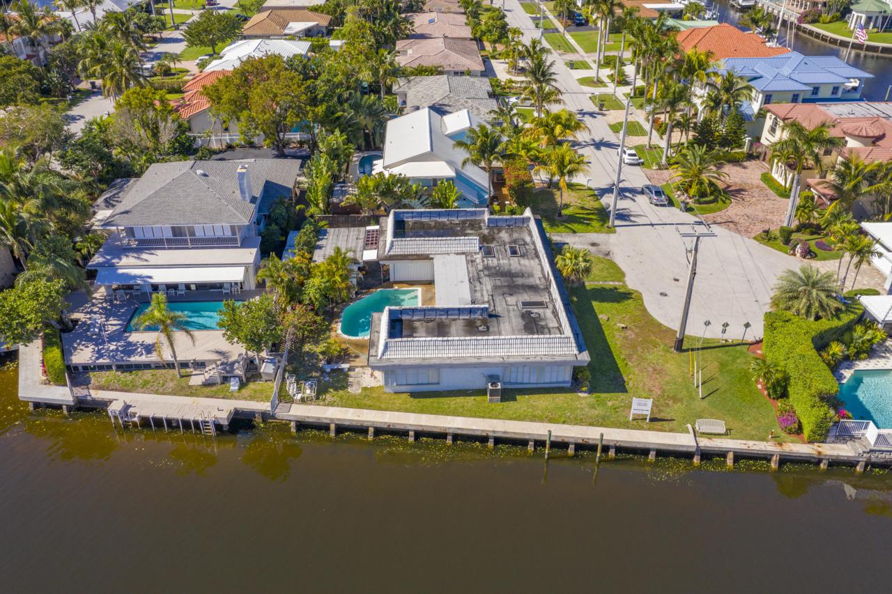 898 Appleby Street - Photo 1