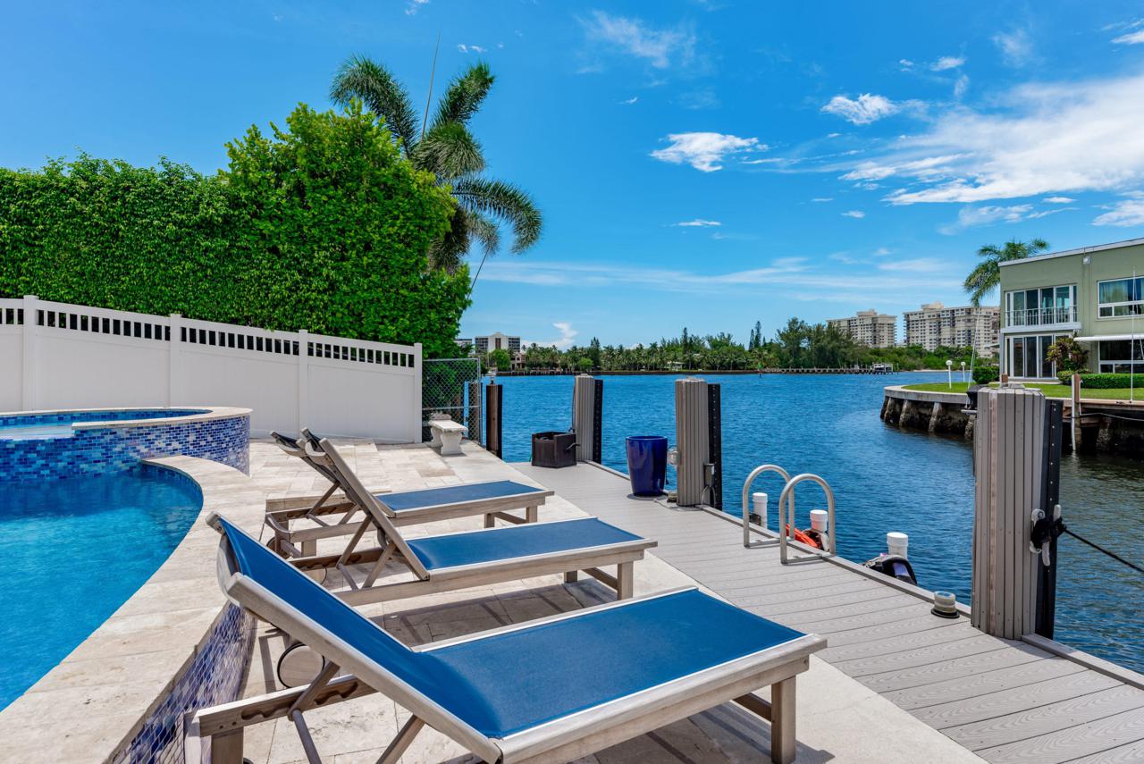 720 Harbour Drive - Photo 1