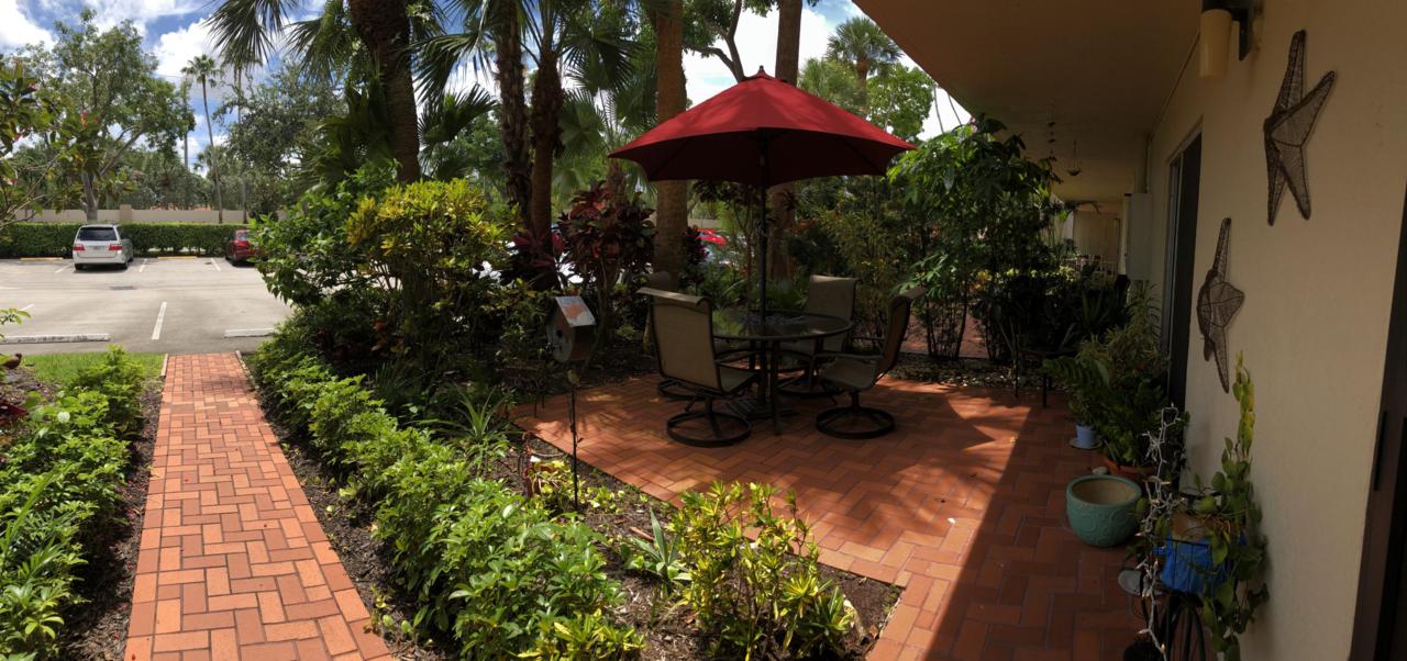 6585 Kensington Lane - Photo 1