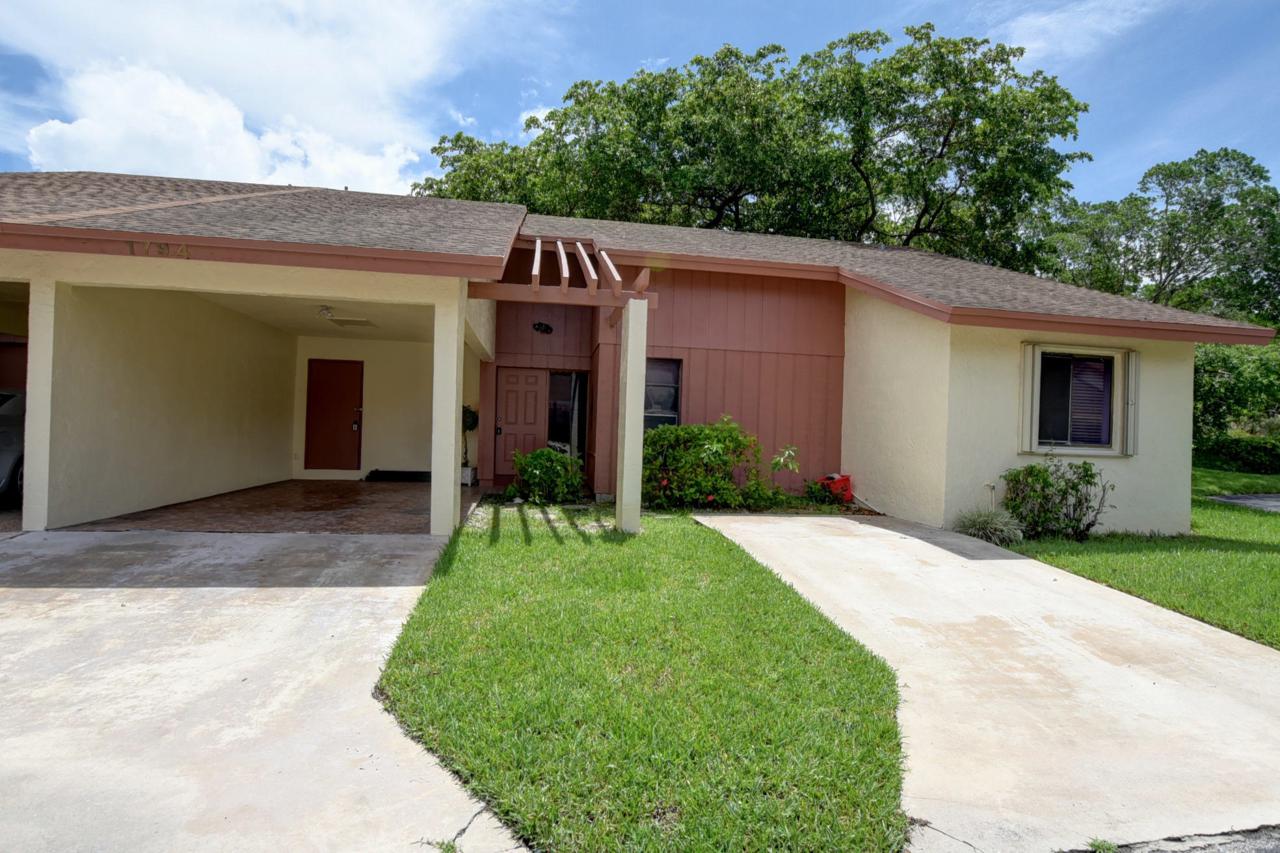 1794 Satinwood Circle - Photo 1