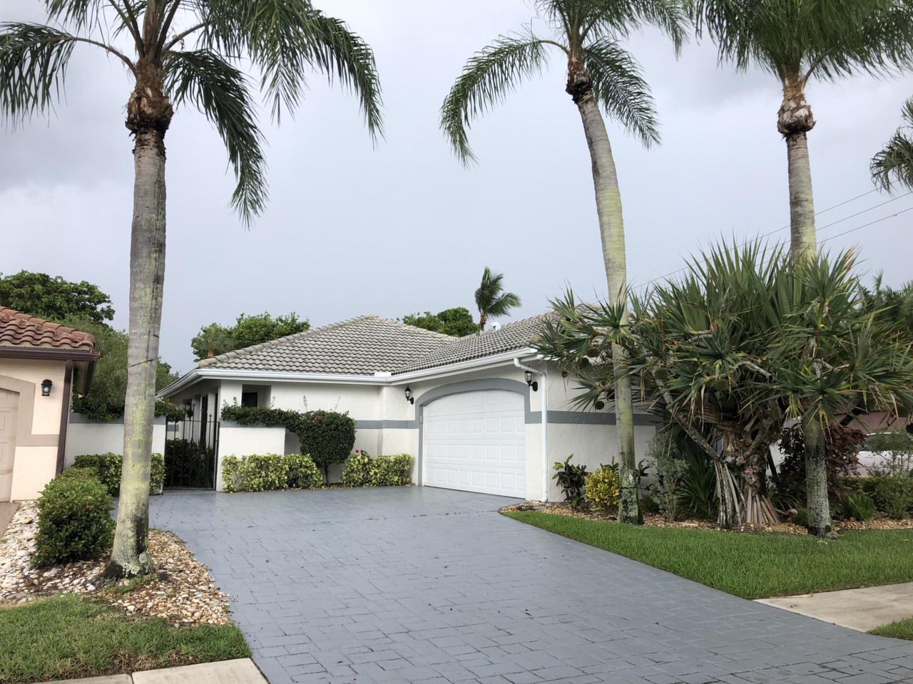 7912 Dundee Lane - Photo 1
