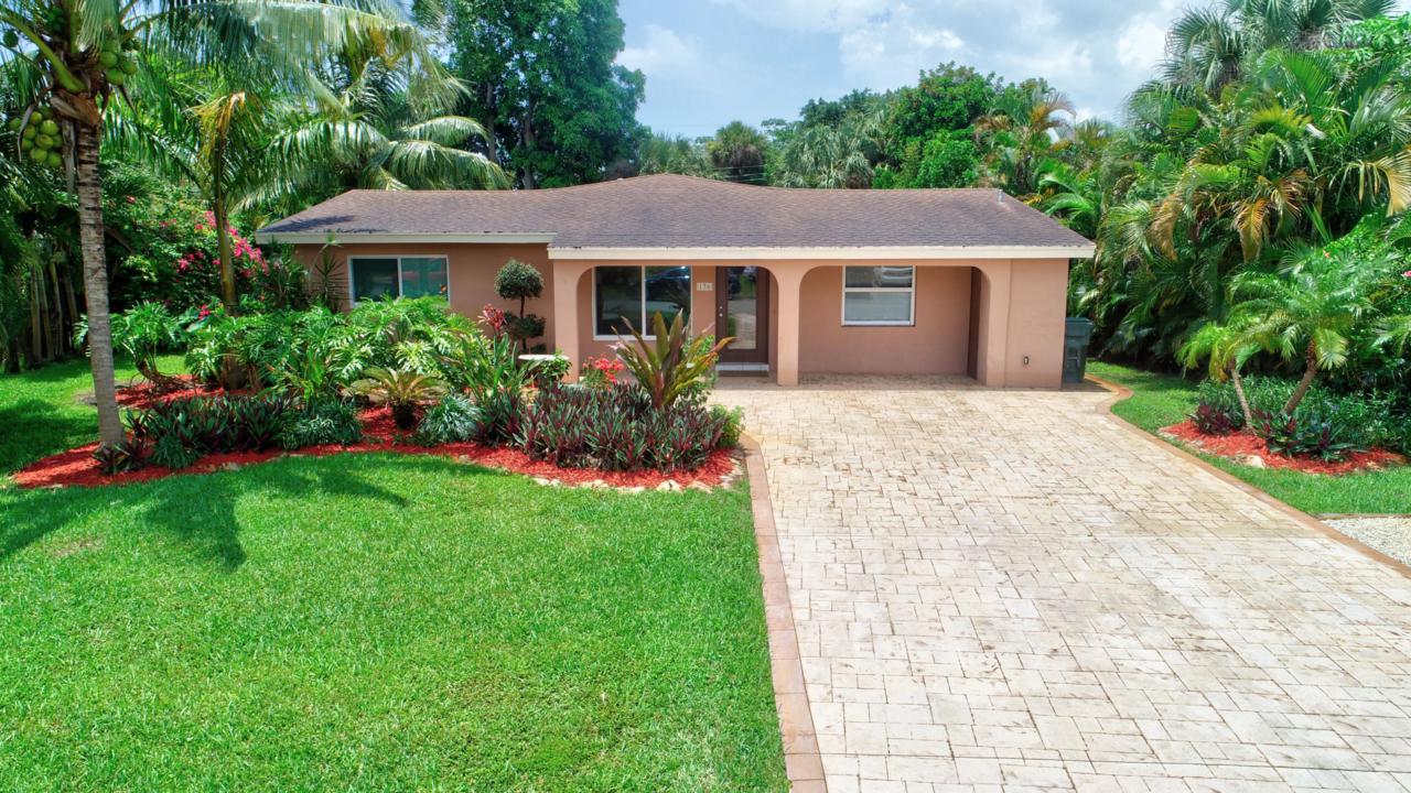 136 10th Street - Photo 1