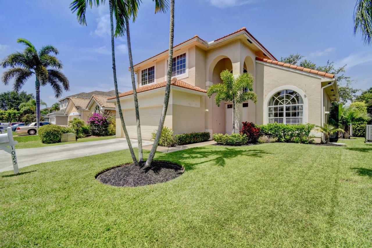 1025 Fairfax Circle - Photo 1