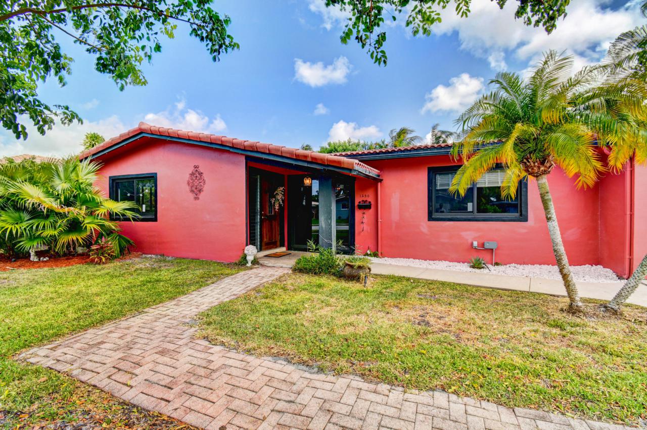 1250 4th Street - Photo 1