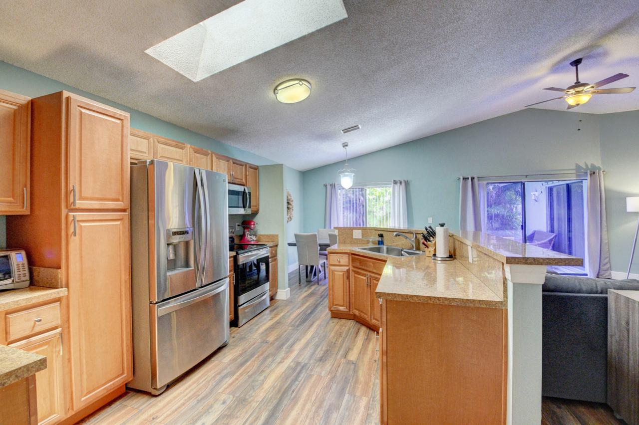 1 Dalton Place - Photo 1