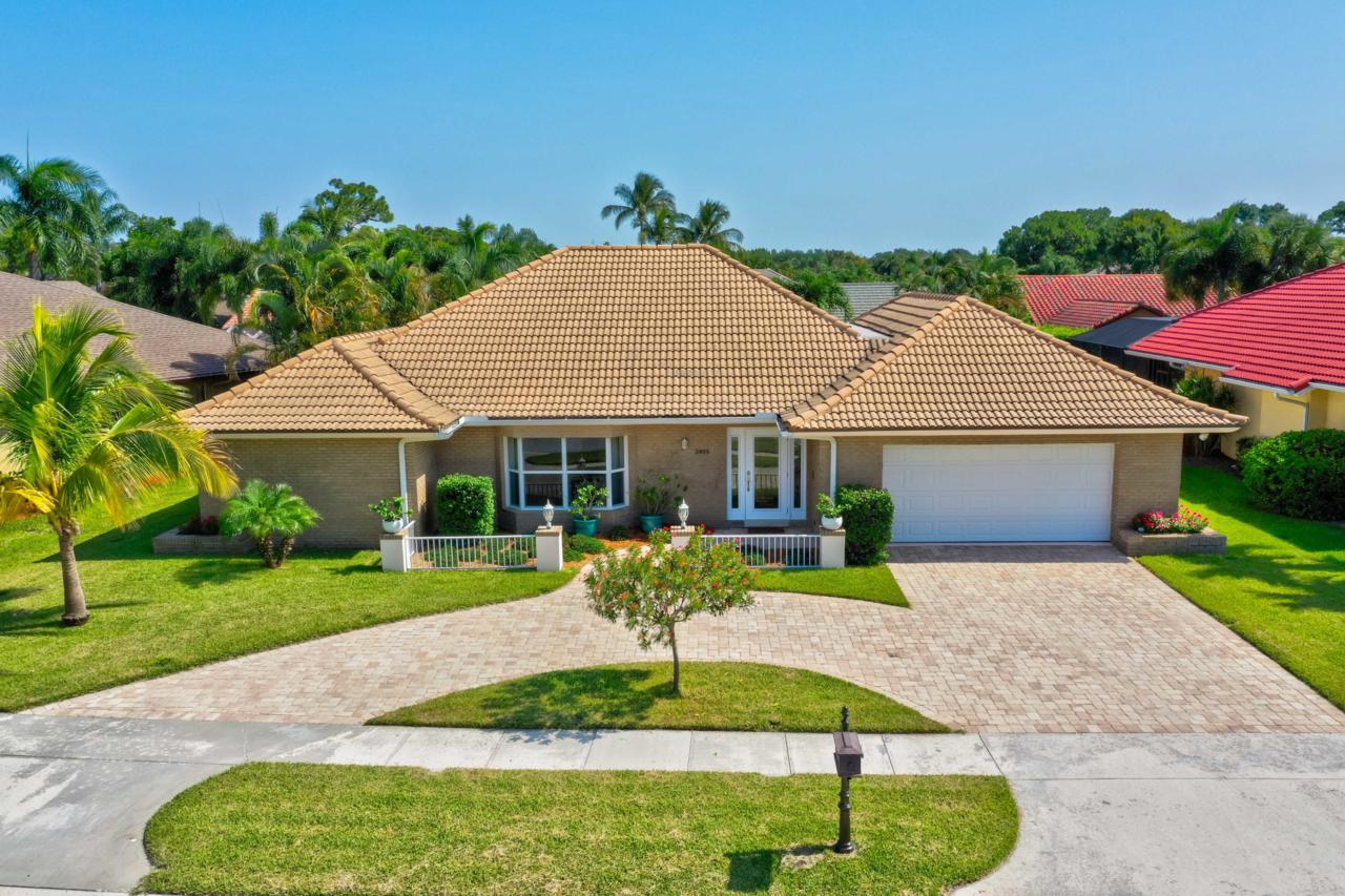 2855 Biarritz Drive - Photo 1