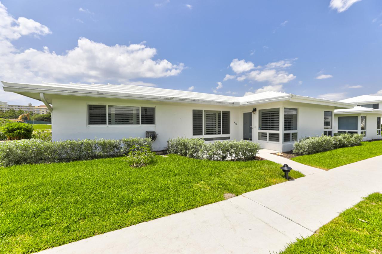 1187 Hillsboro Mile - Photo 1