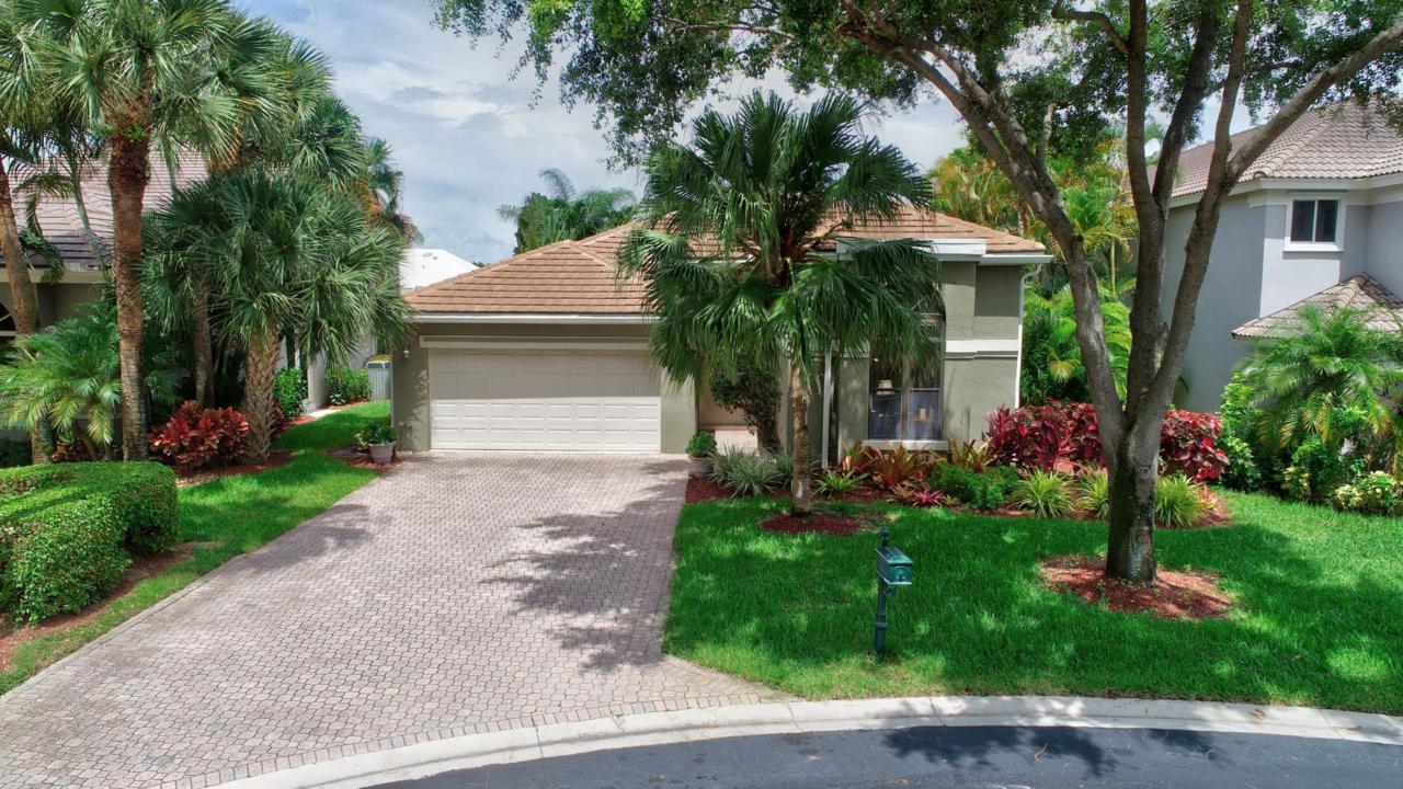 4426 29th Way - Photo 1