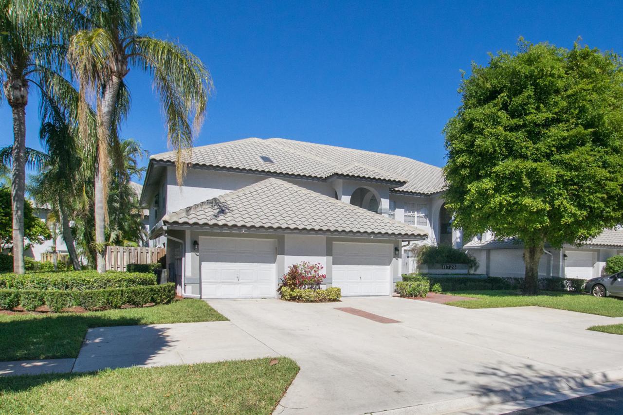 11723 Briarwood Circle - Photo 1