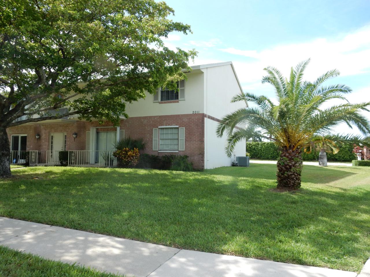 2011 Seacrest Boulevard - Photo 1