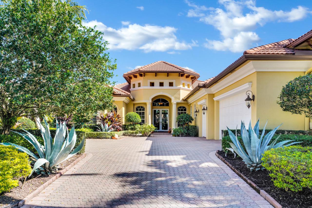 7928 Cranes Pointe Way - Photo 1