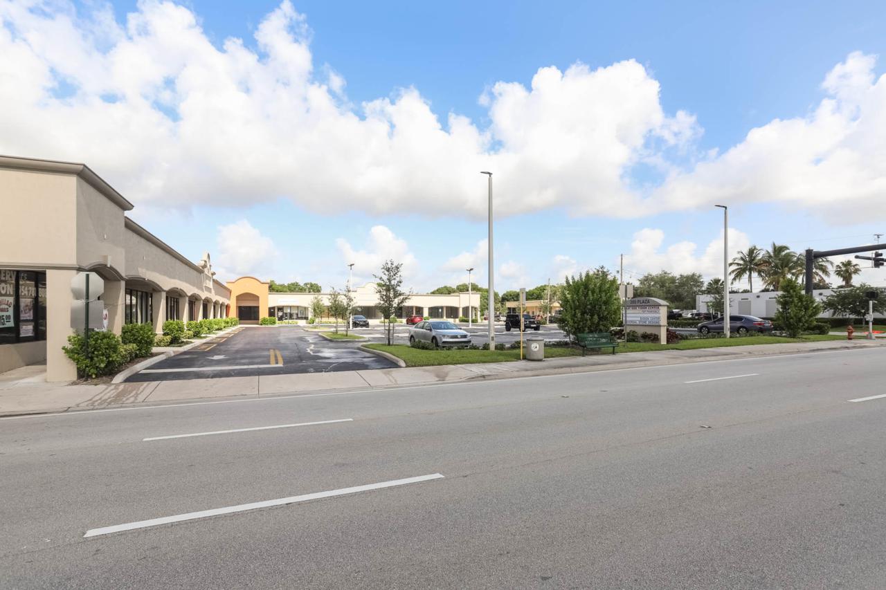 201 Federal Highway - Photo 1