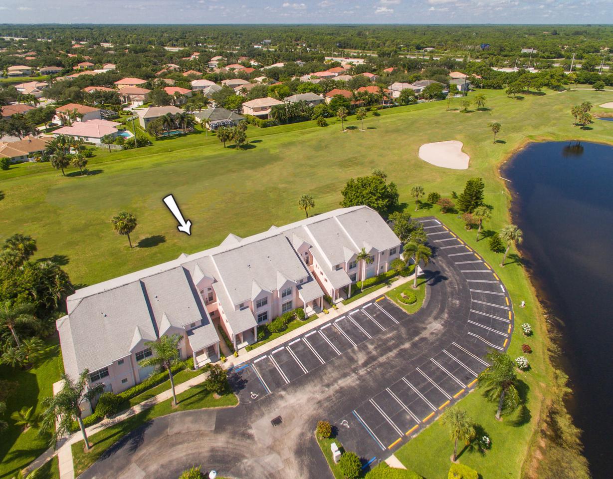 402 Muirfield Court - Photo 1