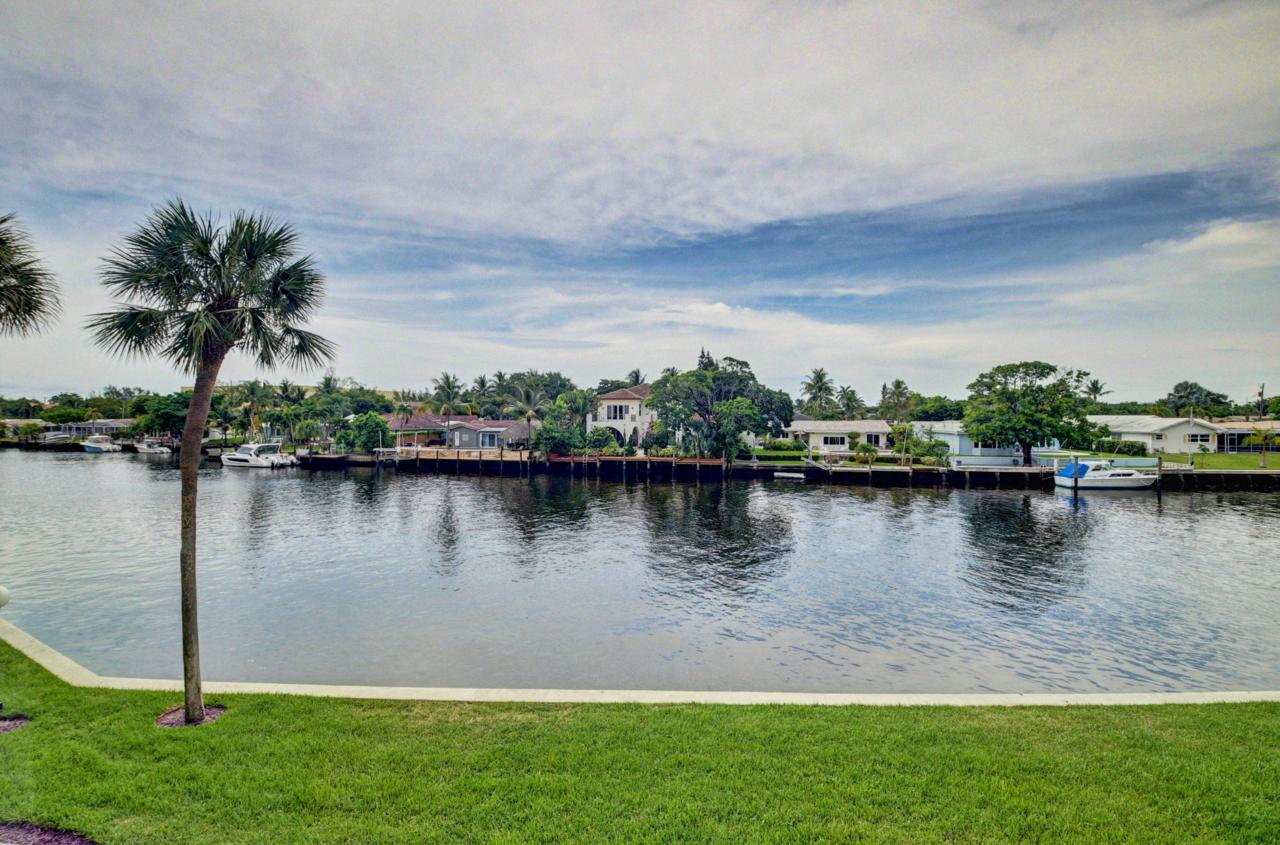 18 Royal Palm Way - Photo 1