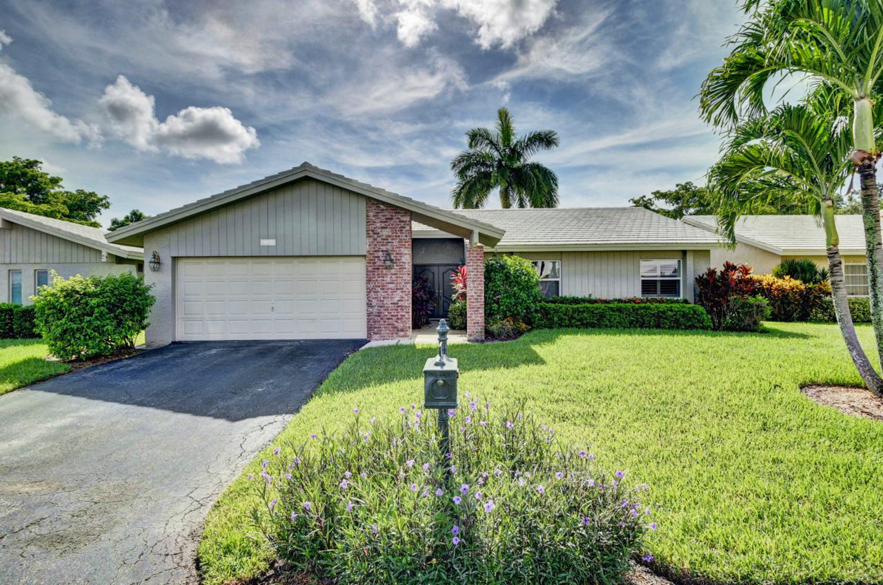 22366 Treetop Circle - Photo 1
