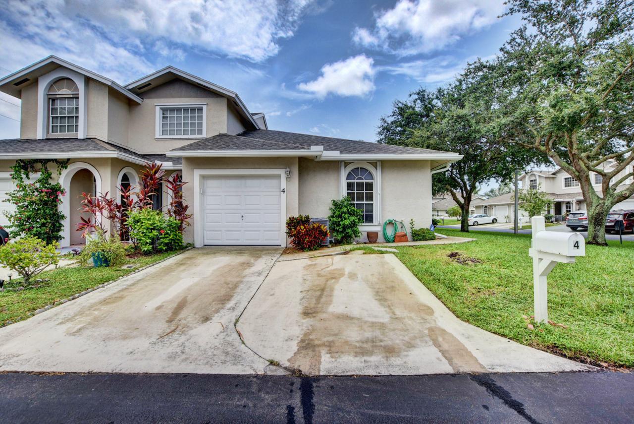 4 Erwood Place - Photo 1
